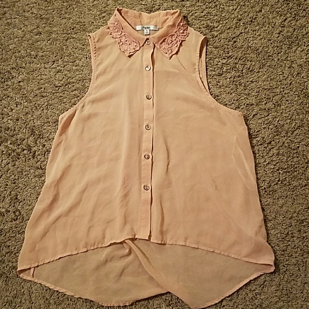 Chic Floral Sheer Pink Top NWOT